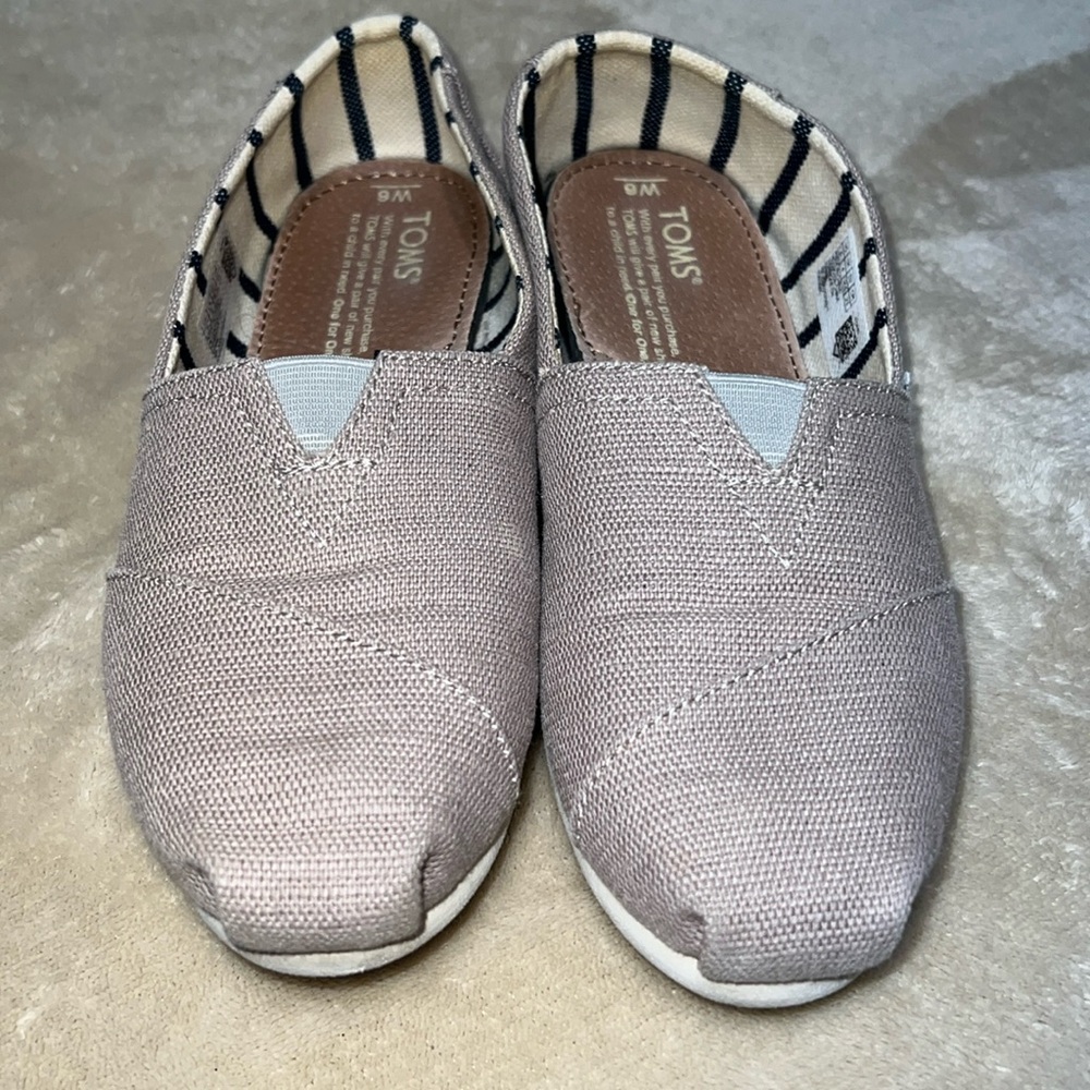 TOMS shoes